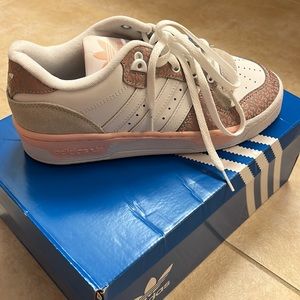 Brand New Adidas Size 8 Leopard Sneakers